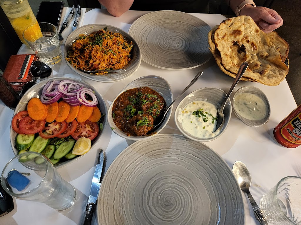 Bombay Chopati Indian Restaurant | Unit 2&3/111 Regent St, Mernda VIC 3754, Australia | Phone: (03) 9717 8947