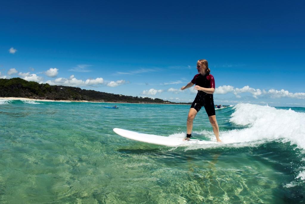 North Stradbroke Island Surf School | Cylinder Beach Carpark, Point Lookout QLD 4183, Australia | Phone: 0407 642 616