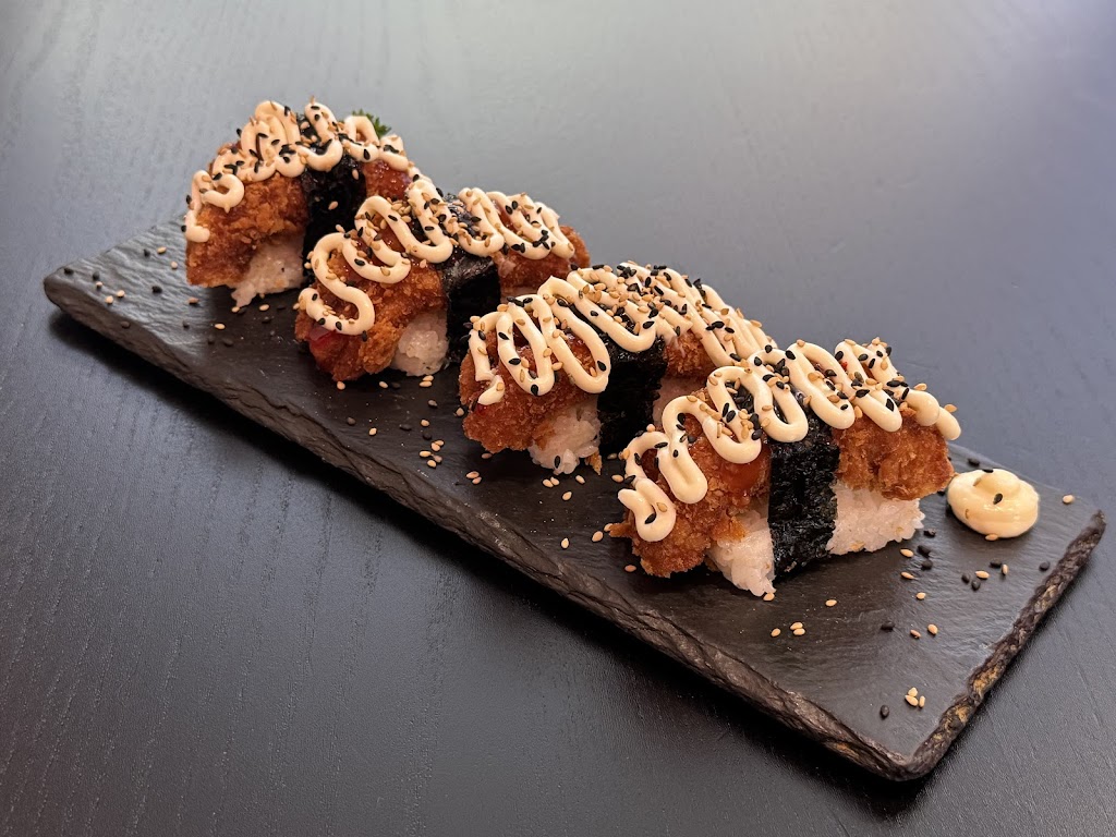 Sushi House Emerald Plaza | Shop 30/144 Egerton St, Emerald QLD 4720, Australia | Phone: (07) 4982 3345