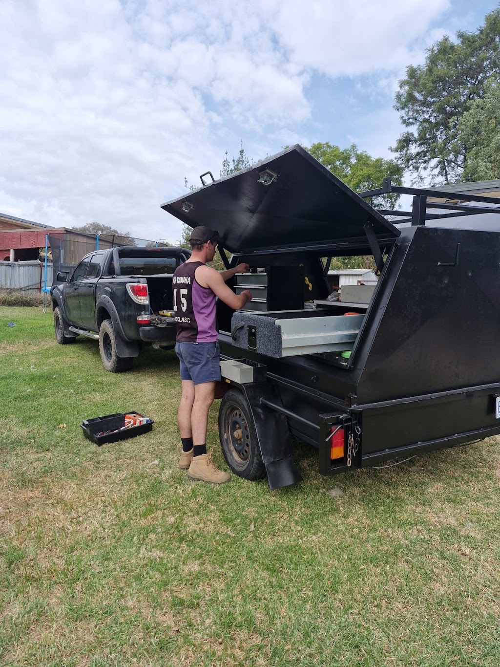 Hildred Electrical Services | 16 Queen Elizabeth Dr, Tallangatta VIC 3700, Australia | Phone: 0417 819 382