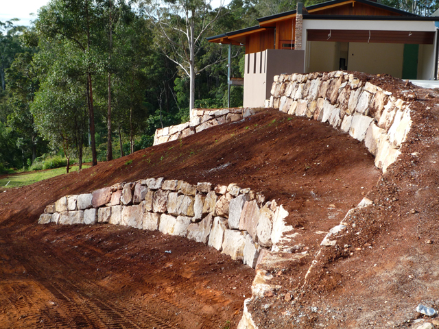 Classic Rock Walls | general contractor | 67 Burley Griffin Dr, Maudsland QLD 4223, Australia | 0413196333 OR +61 413 196 333