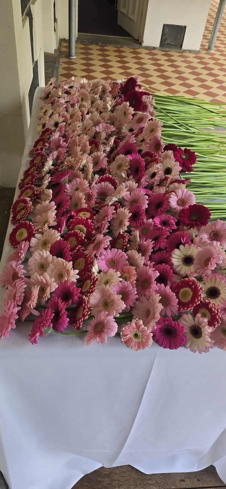Proud Designs - Florist & Floral Design Studio | 18 Clunes Way, Eynesbury VIC 3338, Australia | Phone: 0400 871 552