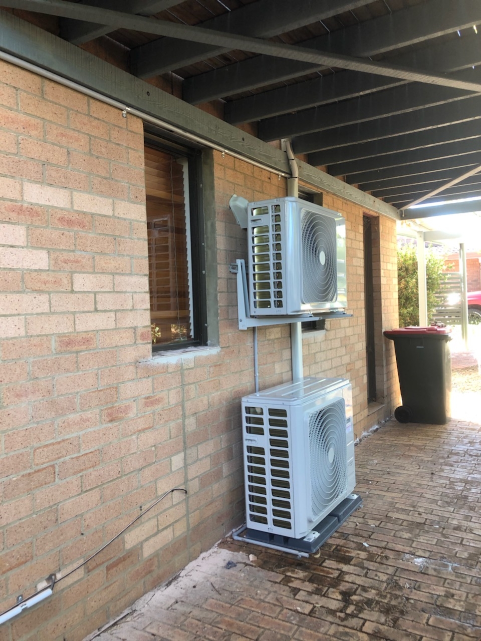 Airborne Air Conditioning heating and electrical | 7 Henderson St, West Bathurst NSW 2795, Australia | Phone: 0411 274 454