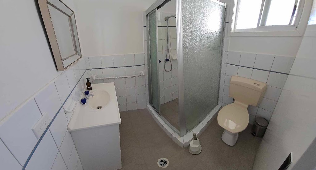 oak tree farmhouse | 175 Coramba Rd, Dorrigo NSW 2453, Australia | Phone: 0448 693 541