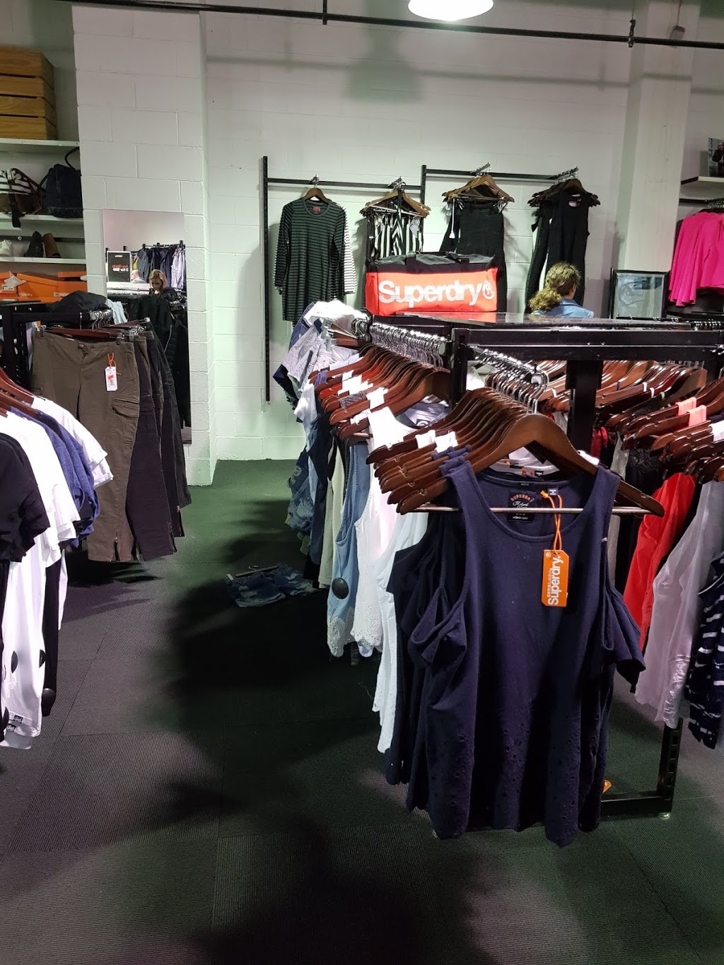 Icebreaker | clothing store | 330 Roseby St, Drummoyne NSW 2047, Australia | 0297193280 OR +61 2 9719 3280