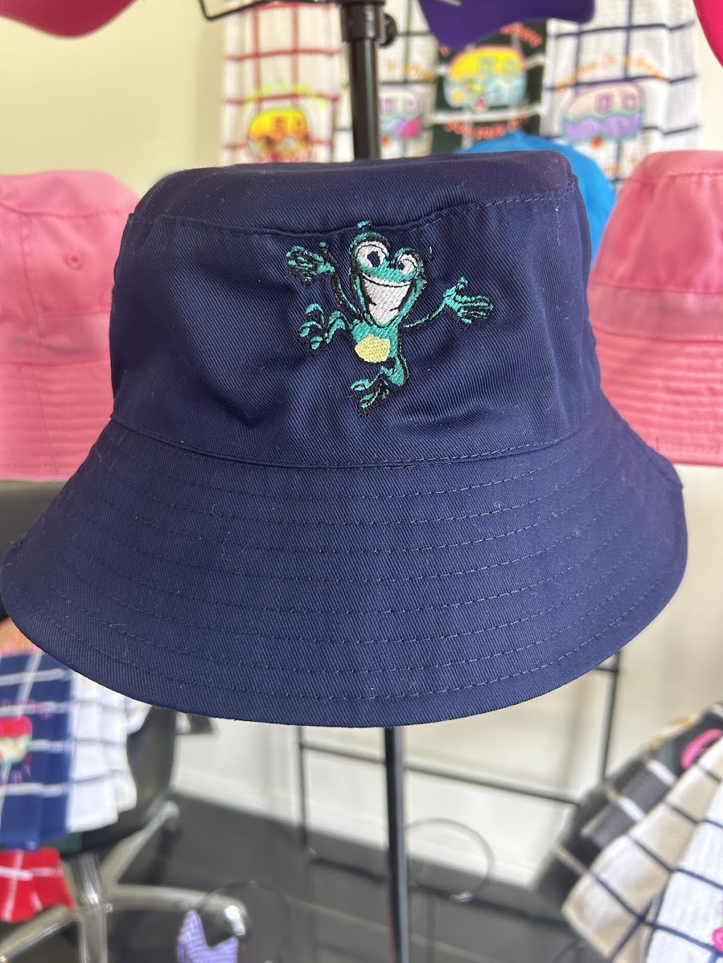 Lynnelle’s Embroidery | Brianna Ct, Andergrove QLD 4740, Australia | Phone: 0475 036 418