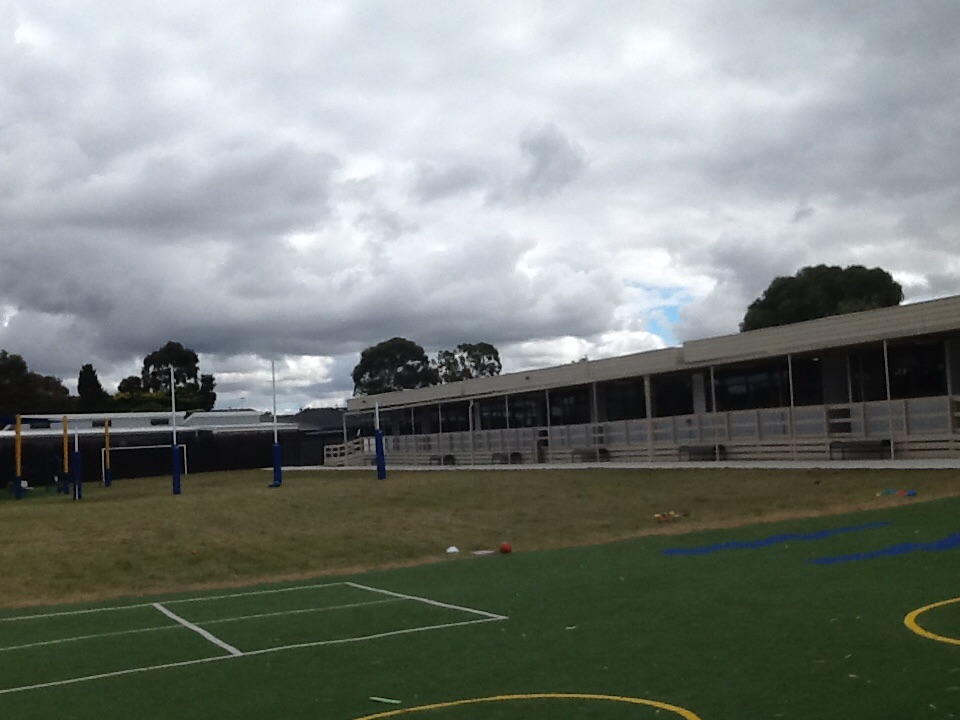 Warringa Park School | school | 10 Cayleys Rd, Werribee South VIC 3030, Australia | 0397495774 OR +61 3 9749 5774