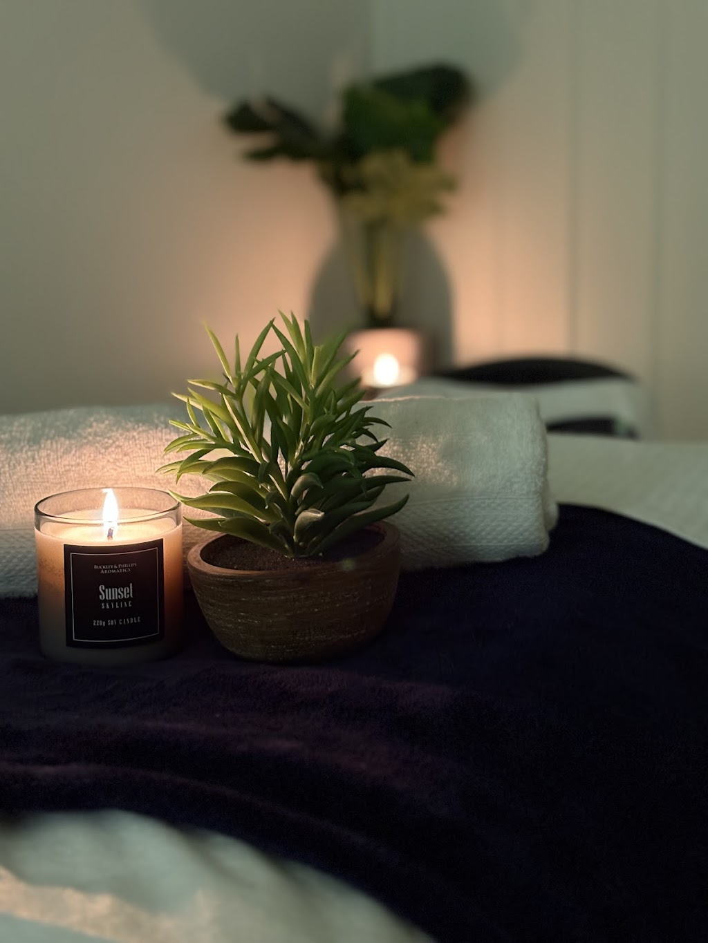 Holistic Sapphire Massage & Wellness Therapy | 186 High St, Hillston NSW 2675, Australia | Phone: 0419 000 371