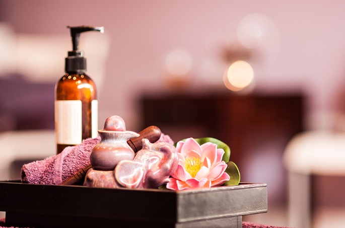 Royal Lotus Traditional Thai Massage | health | 261 Glenferrie Rd, Malvern VIC 3144, Australia | 0395098808 OR +61 3 9509 8808