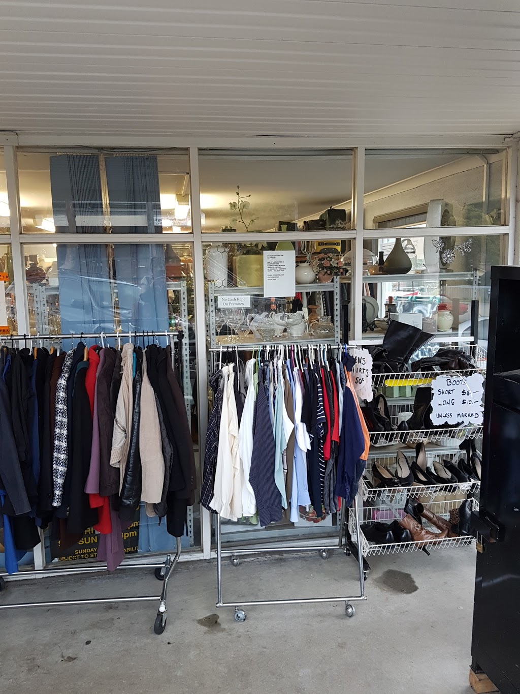 Tecoma Community Op Shop | store | 89 Sandells Rd, Tecoma VIC 3160, Australia | 0397525322 OR +61 3 9752 5322
