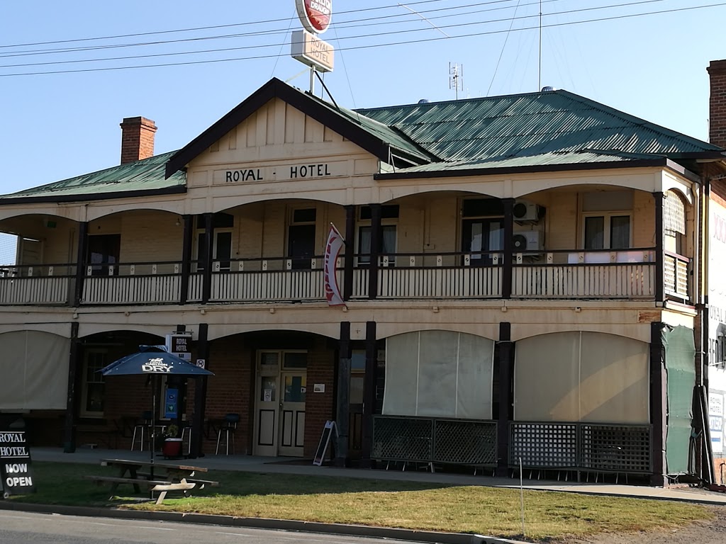 Royal Hotel | 59 Jerilderie St, Berrigan NSW 2712, Australia | Phone: (03) 5885 2064