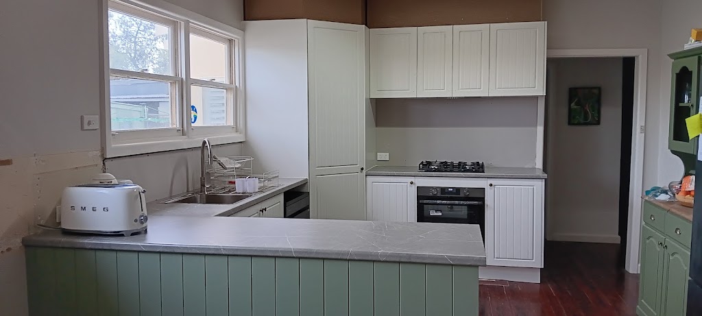 Creative Kitchens Bendigo | 16 Scott Cres, Eaglehawk VIC 3556, Australia | Phone: 0409 761 004