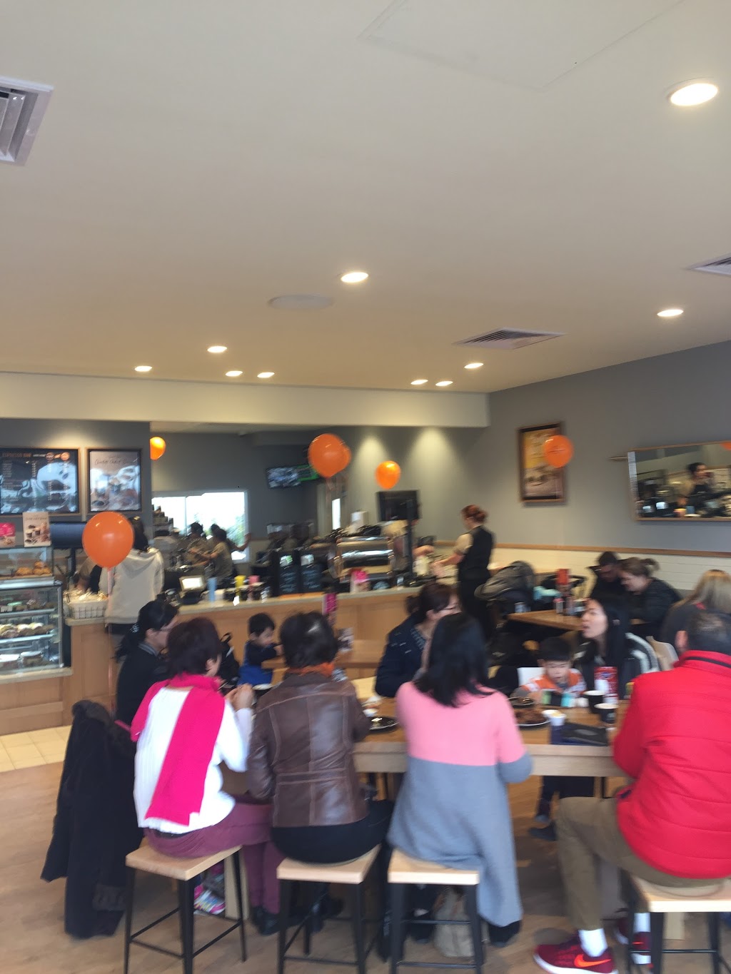 Gloria Jeans Coffees Drive Thru | cafe | 2/2 Delma Rd, Ravenhall VIC 3023, Australia | 0383617777 OR +61 3 8361 7777