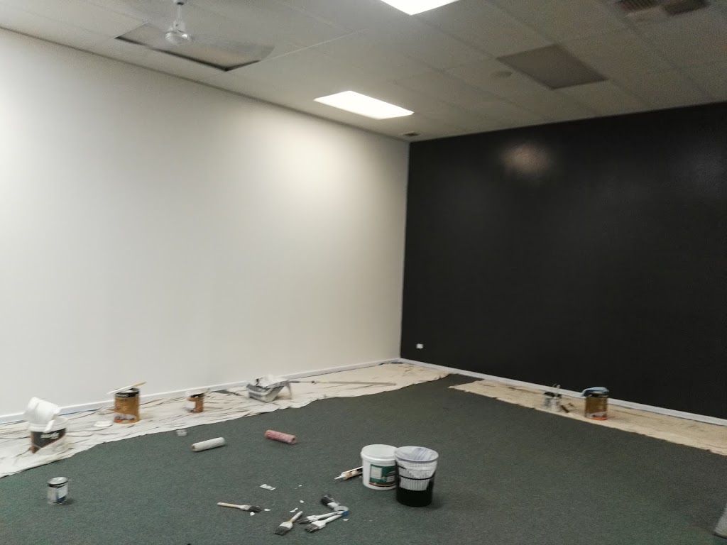 Les Charman Painting Contractor - Painter and Decorator Perth | 330 South St, Hilton WA 6163, Australia | Phone: 0433 453 366