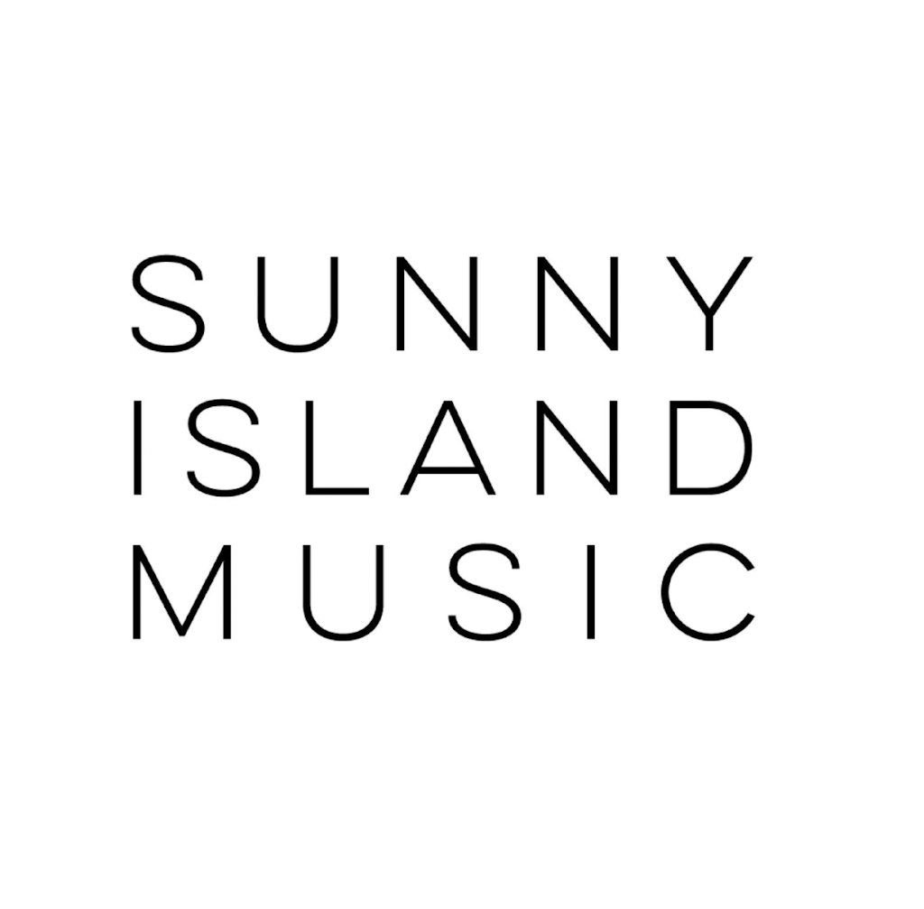 Sunny Island Music | 5 Topsail Cct, Banksia Beach QLD 4507, Australia | Phone: 0433 758 797