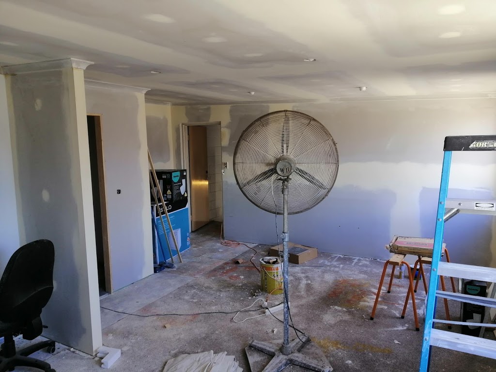 Whalley Plastering. Plastering & Tiling Contractor | 2 Arnica St, Caboolture QLD 4510, Australia | Phone: 0432 737 763