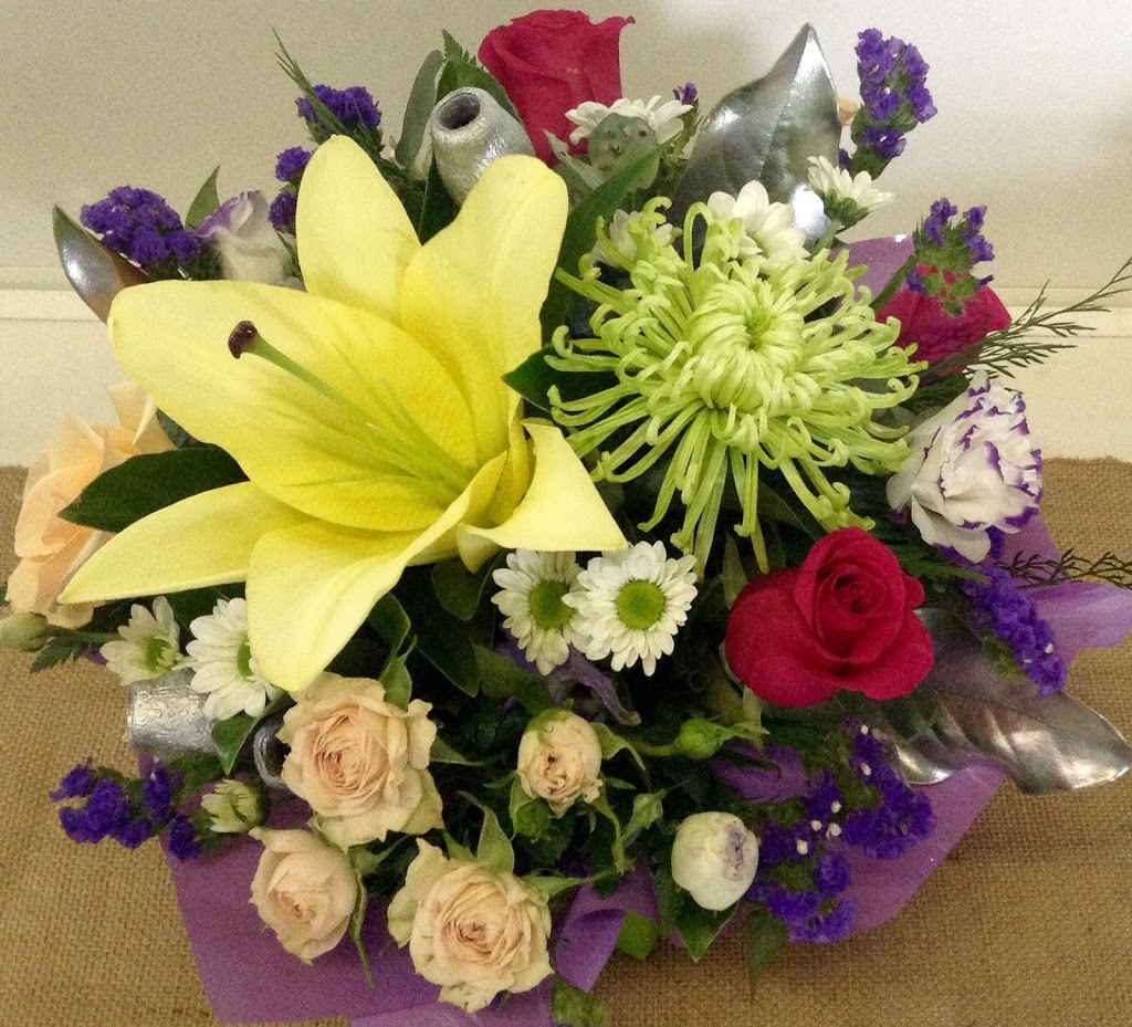 Tarees Daralea Florist & Garden Shop | florist | 42 Chatham Ave, Taree NSW 2430, Australia | 0265521382 OR +61 2 6552 1382