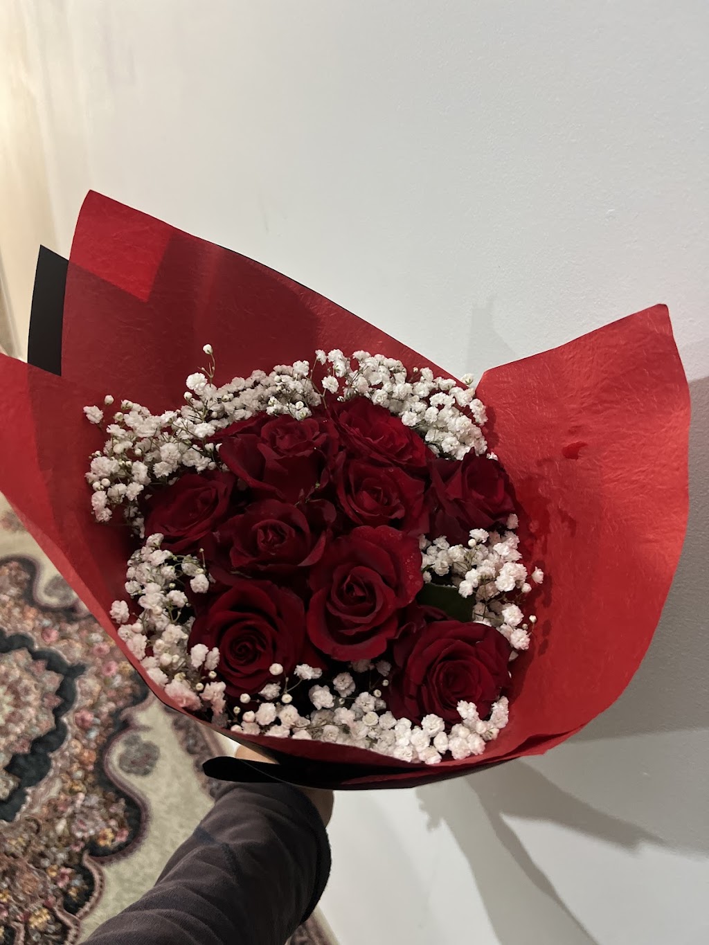 Roses n Petals | 3 Landscape Bvd, Hampton Park VIC 3976, Australia | Phone: 0423 725 750