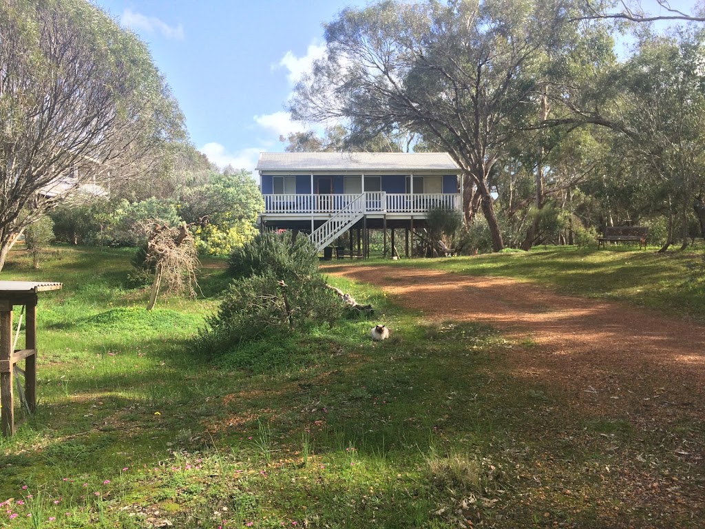 Serenity Cottage at Sanctuary on Avon | 505 Toodyay W Rd, West Toodyay WA 6566, Australia | Phone: 0424 779 544