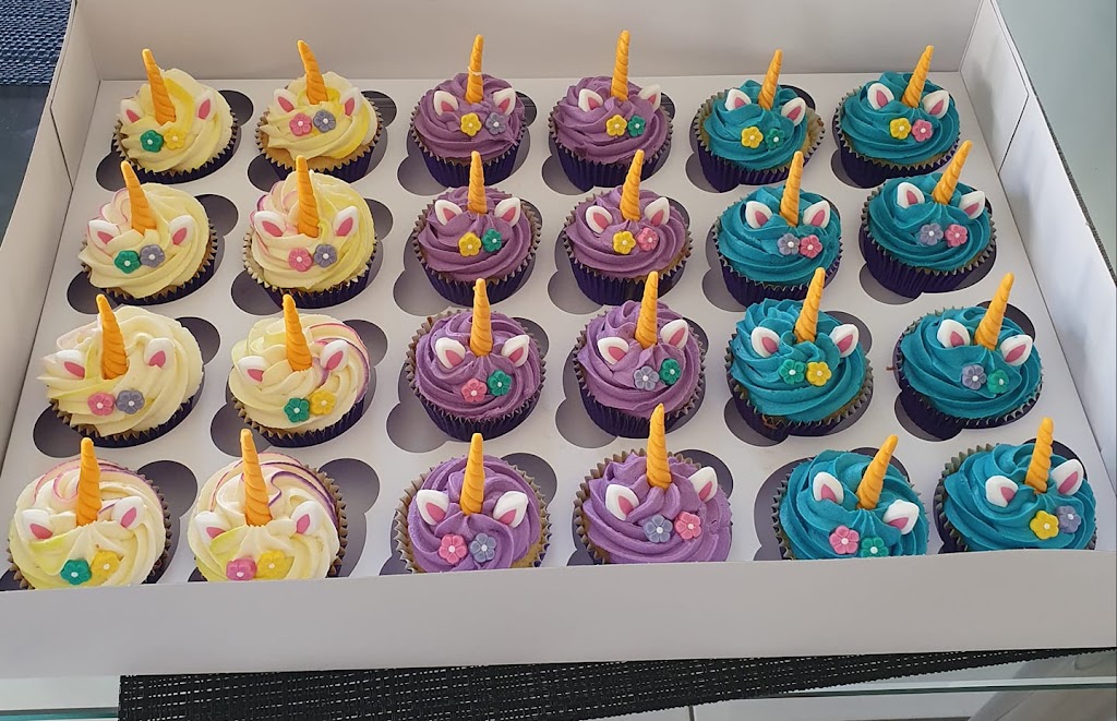 Ritas Lil Sweeties - Custom Cupcakes, Cakes & Desserts | 2 Barlee Pl, Maudsland QLD 4210, Australia | Phone: 0428 746 203