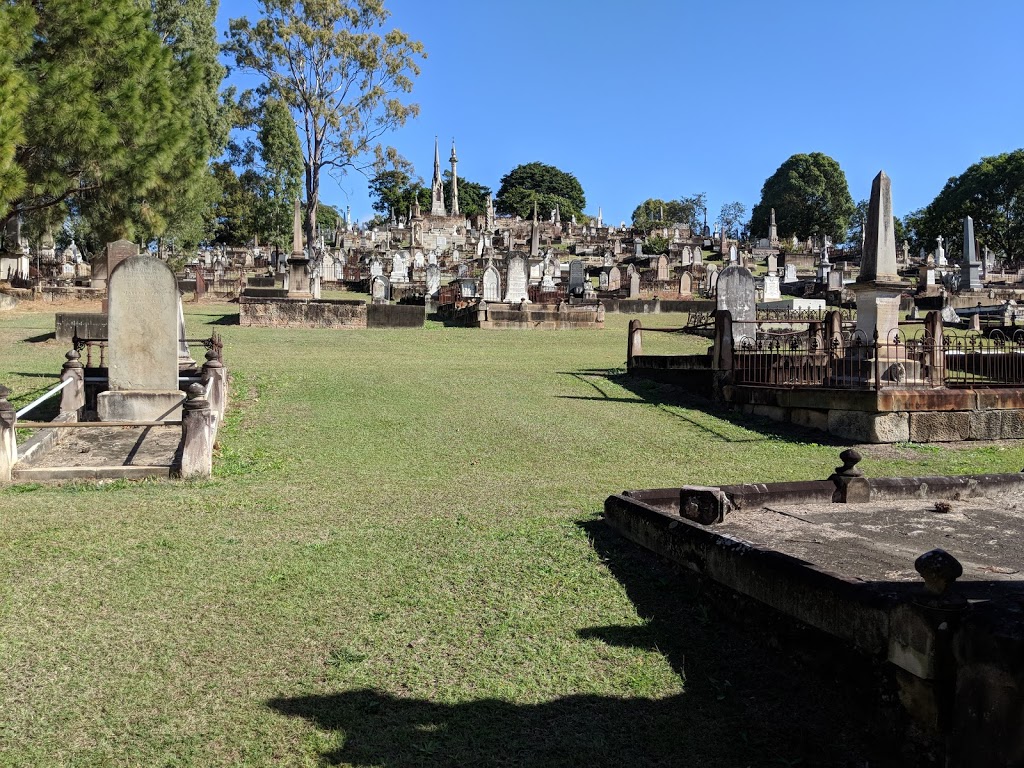 Toowong Cemetery | cemetery | Frederick St, Toowong QLD 4066, Australia | 0734038888 OR +61 7 3403 8888
