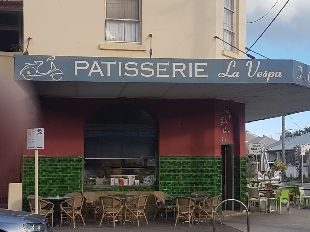 Patisserie La Vespa | bakery | 247 South Terrace, South Fremantle WA 6162, Australia | 0894335277 OR +61 8 9433 5277