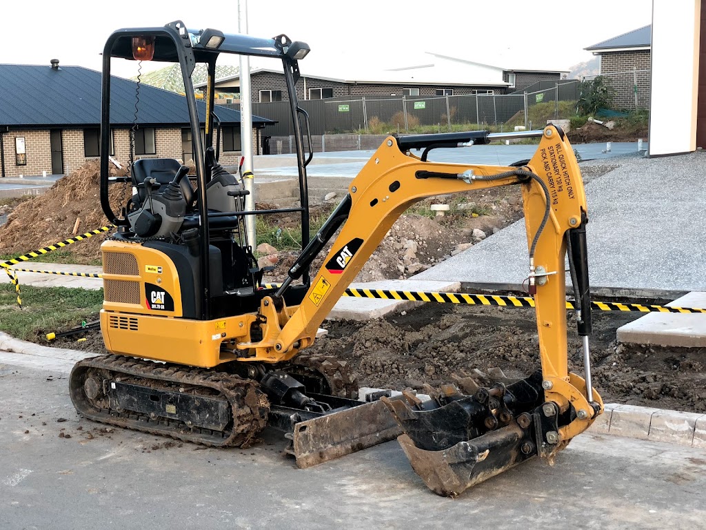 Calderwood Excavation Hire | 1/623 Calderwood Rd, Calderwood NSW 2527, Australia | Phone: 0414 438 744