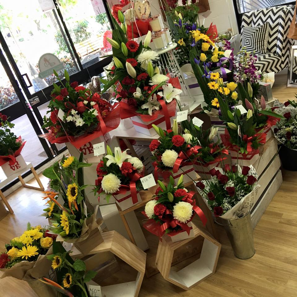 Moranbah Blooms and Events | Shop/5 Town Square Ave, Moranbah QLD 4744, Australia | Phone: (07) 4941 7648