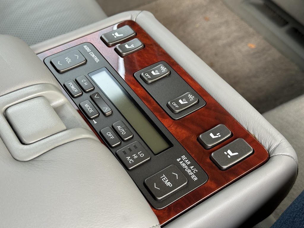 Flying Fox Chauffeur Service | 10 Dudley St, Castlemaine VIC 3450, Australia | Phone: 0402 598 492