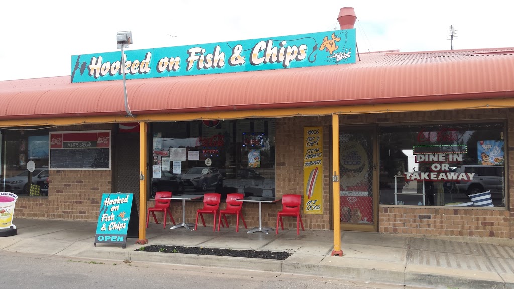 Hooked On Fish & Chips 2 | meal takeaway | 4/50 Hughes St, Wallaroo SA 5556, Australia | 0888232069 OR +61 8 8823 2069