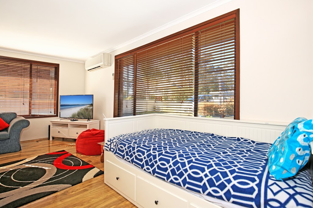 Sandy Toes Beach House, Jervis Bay - Pet Friendly - 2 Mins to Be | lodging | 14 King George St, Callala Beach NSW 2540, Australia