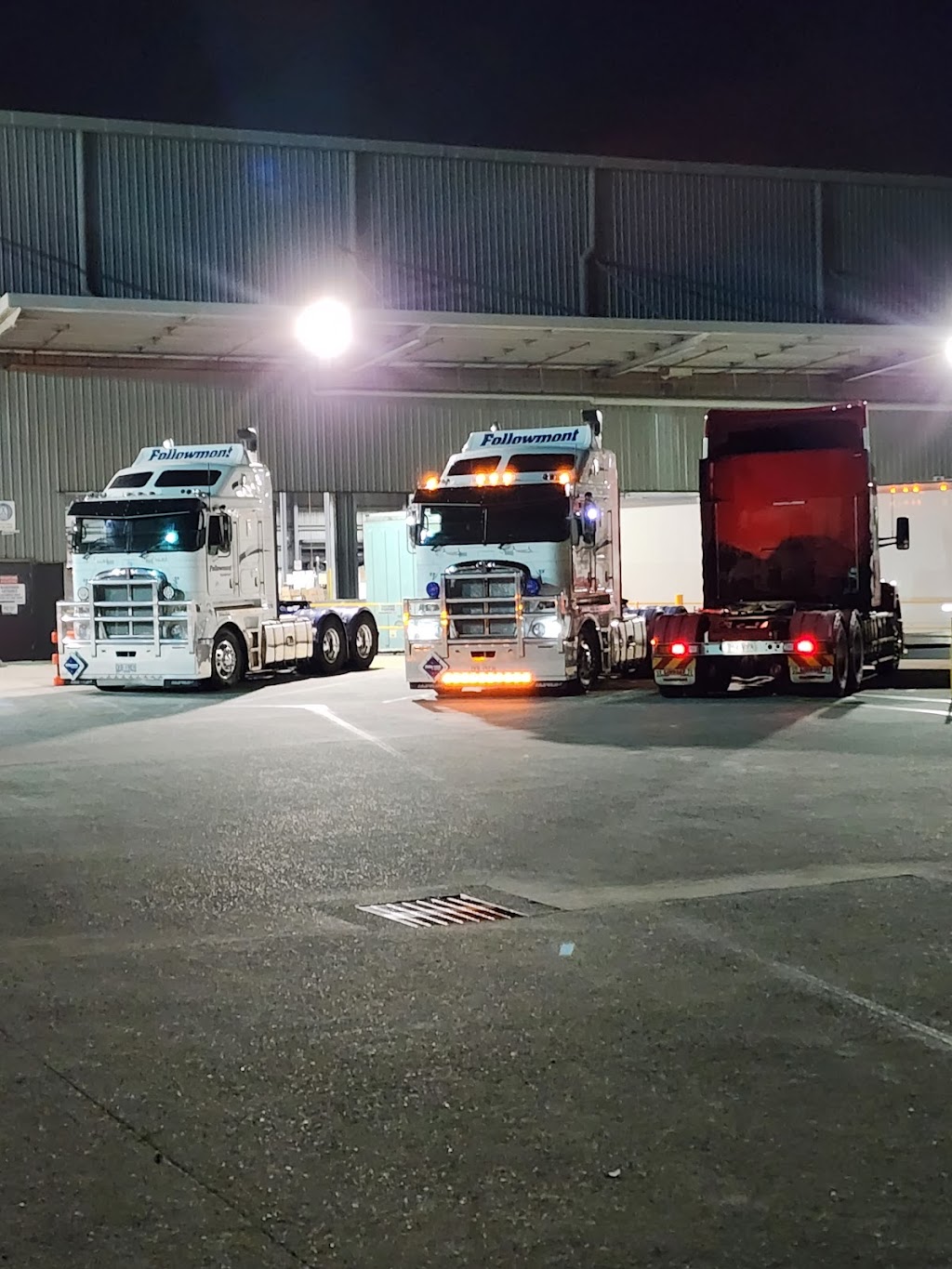 Followmont Transport | 45 Taylor Pl, Eagle Farm QLD 4009, Australia | Phone: (07) 3608 4900