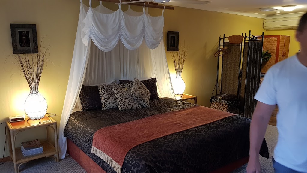 Gumtree on Gillies Bed and Breakfast | 4460 Gillies Highway, Yungaburra QLD 4883, Australia | Phone: (07) 4095 3105