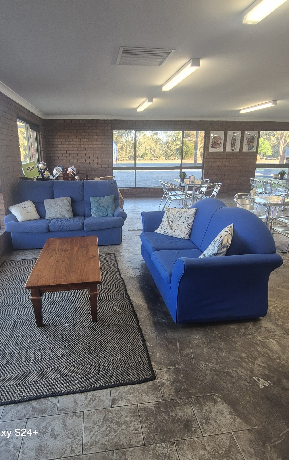 Takeaway on Castlereagh | 11 Castlereagh St, Gilgandra NSW 2827, Australia | Phone: 0412 121 630