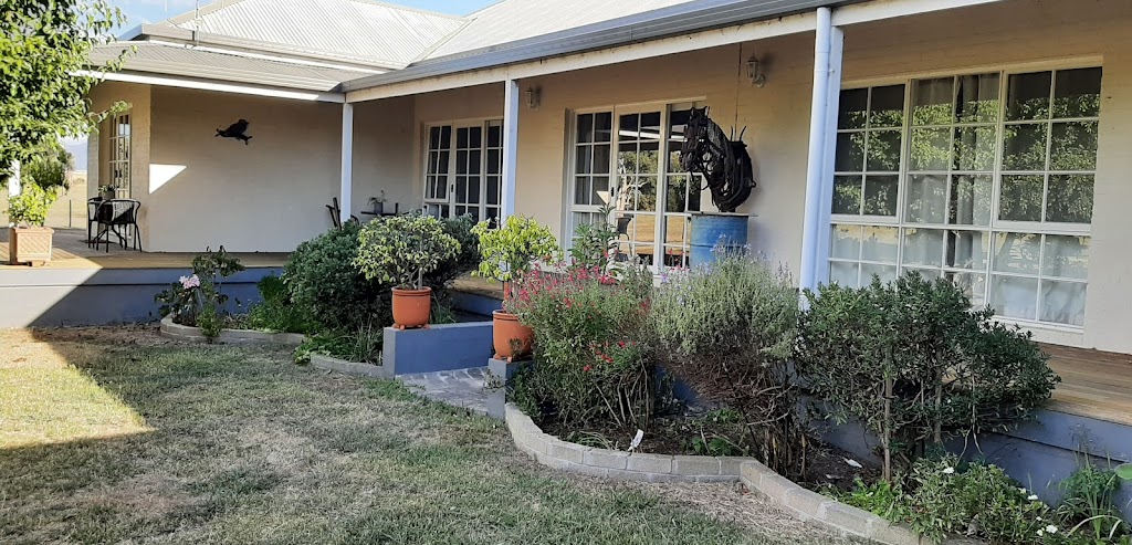 Pelycan Landing Country Retreat | 189 Swanpool-Lima Rd, Swanpool VIC 3673, Australia | Phone: 0411 495 922