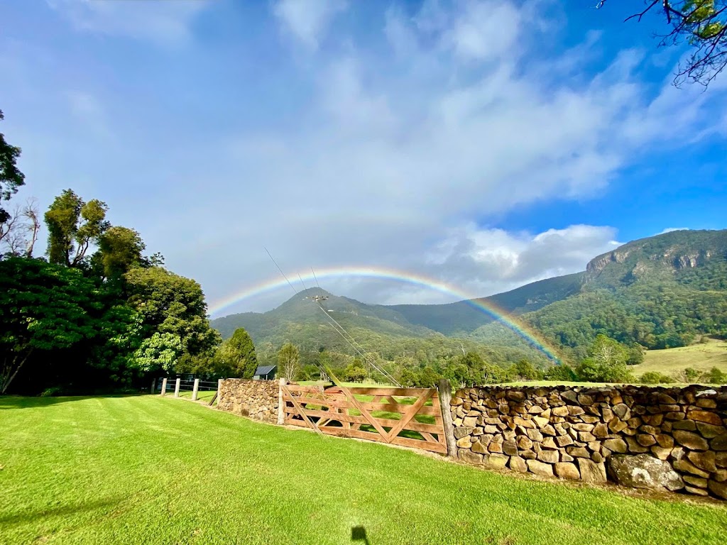 Firefly Lodge | 3175 Nerang Murwillumbah Rd, Natural Bridge QLD 4211, Australia | Phone: 0467 628 718