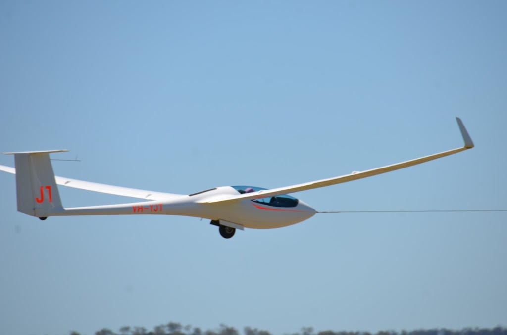 Darling Downs Soaring Club (Gliding Club) | Mccaffrey Field, Bowenville QLD 4044, Australia | Phone: (07) 3177 7614