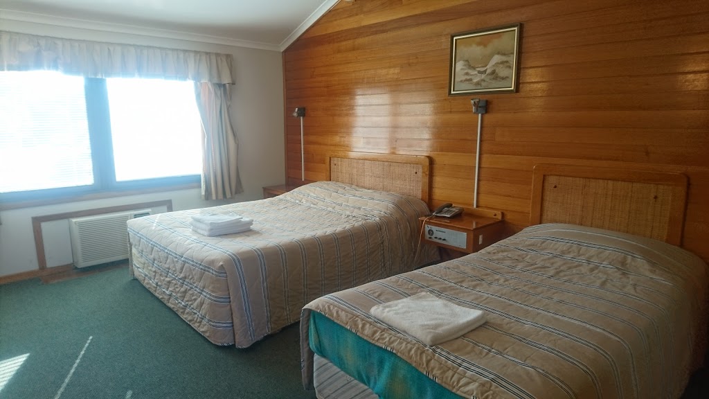 Golden Chain Ascot Motor Inn | lodging | 18 Ingram Rd, Wahroonga NSW 2076, Australia | 0294873355 OR +61 2 9487 3355