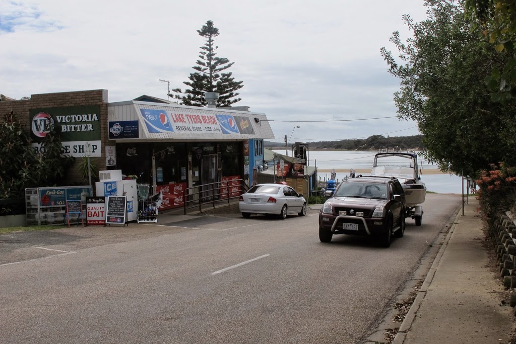 Lake Tyers General Store | store | 575 Lake Tyers Beach Rd, Lake Tyers Beach VIC 3909, Australia | 0351565500 OR +61 3 5156 5500