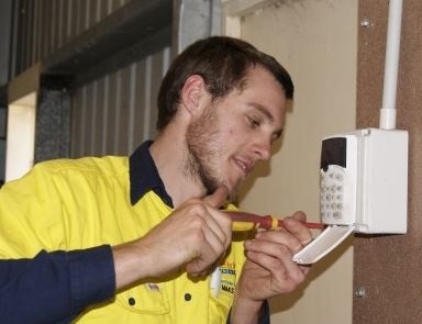 OneSafe (Electrical) | electrician | 57 Gipps St, Toowoomba QLD 4350, Australia | 0746372744 OR +61 7 4637 2744
