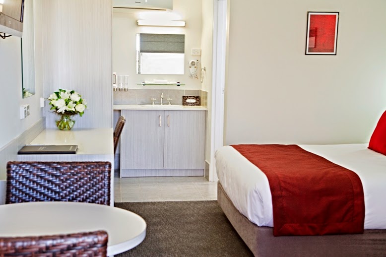 Littomore Hotels and Suites Bathurst | lodging | 19 Charlotte St, Bathurst NSW 2795, Australia | 0263312211 OR +61 2 6331 2211