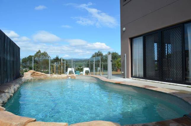 Holiday HouseVUE360 - Luxury 7BR Family Mansion | lodging | 40 Salvado Dr, Pacific Pines QLD 4211, Australia | 0402733043 OR +61 402 733 043