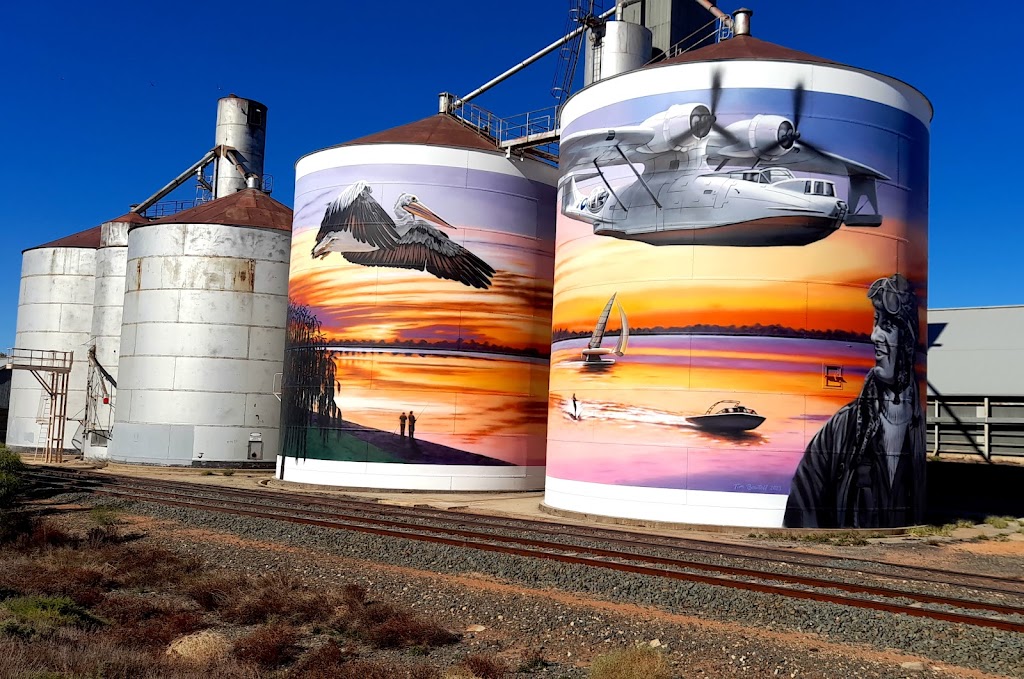 Lake Boga Silo Art | 43 Station St, Lake Boga VIC 3584, Australia | Phone: 1300 551 268