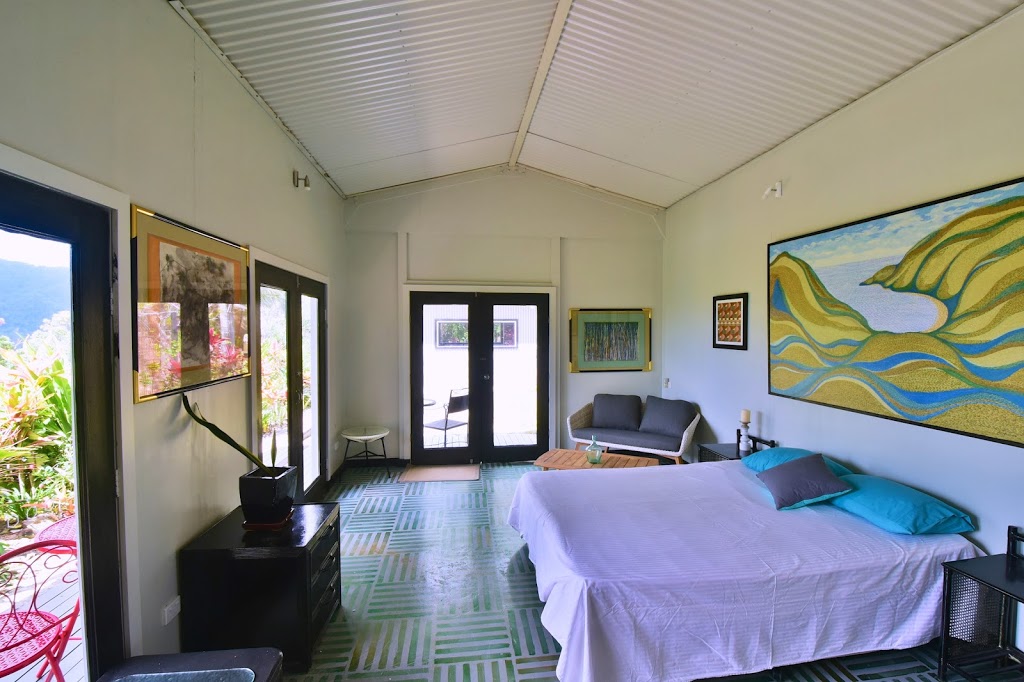 Cow Bay Hilltop Escape | lodging | 236 White Beech Rd, Cow Bay QLD 4873, Australia | 0742421012 OR +61 7 4242 1012