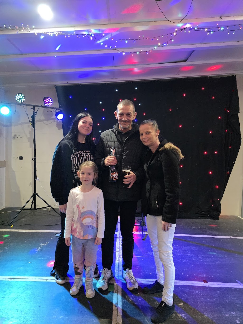 A&J Photographic & DJ Services | 27 Banksia St, Russell Island QLD 4184, Australia | Phone: 0426 231 913