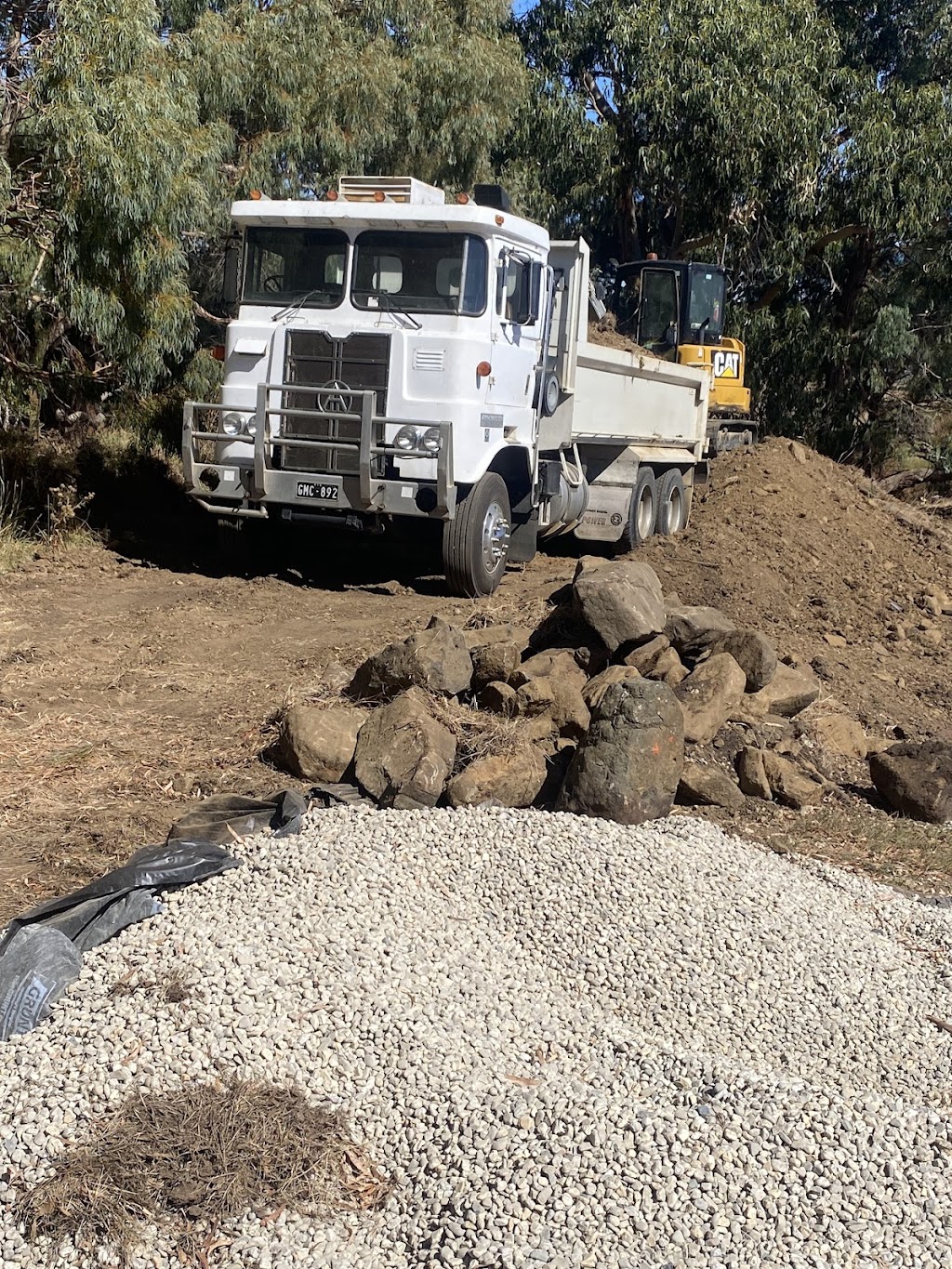 Dig This Earthworks | 251 White Quartz Rd, Fryerstown VIC 3451, Australia | Phone: 0422 077 307