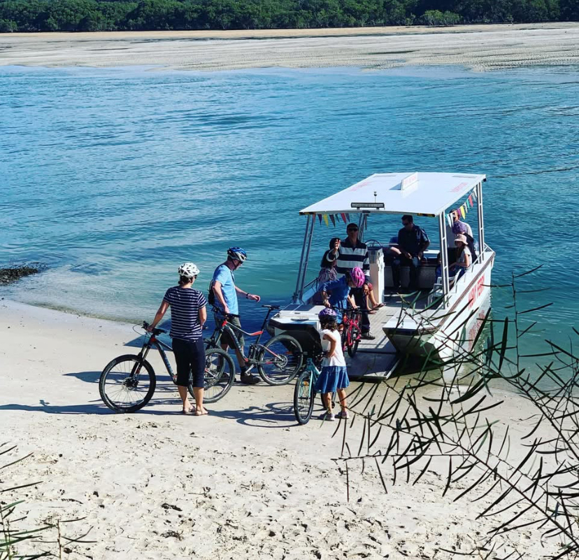 Manning River Ferry Services - Manning Point | 99 Main Rd, Manning Point NSW 2430, Australia | Phone: 0415 563 204