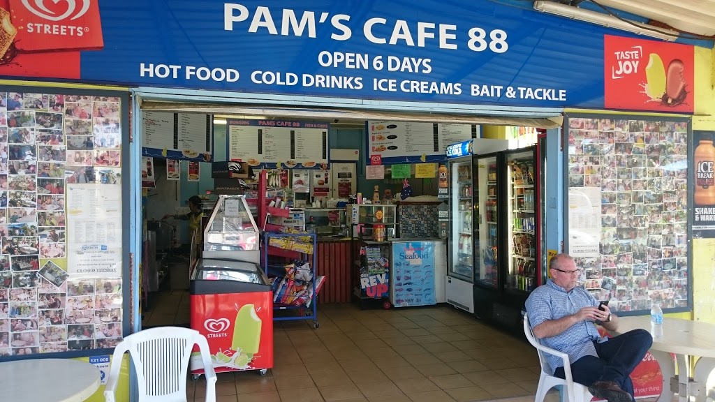Pams Cafe 88 | cafe | 88 OQuinn St, Nudgee Beach QLD 4014, Australia | 0732678898 OR +61 7 3267 8898