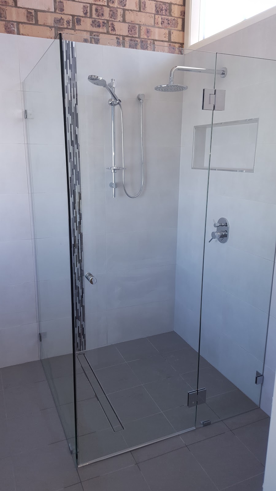 Bay Shower Screens PTY LTD | 2/53 Cranbrook Rd, Batemans Bay NSW 2536, Australia | Phone: (02) 4472 9797