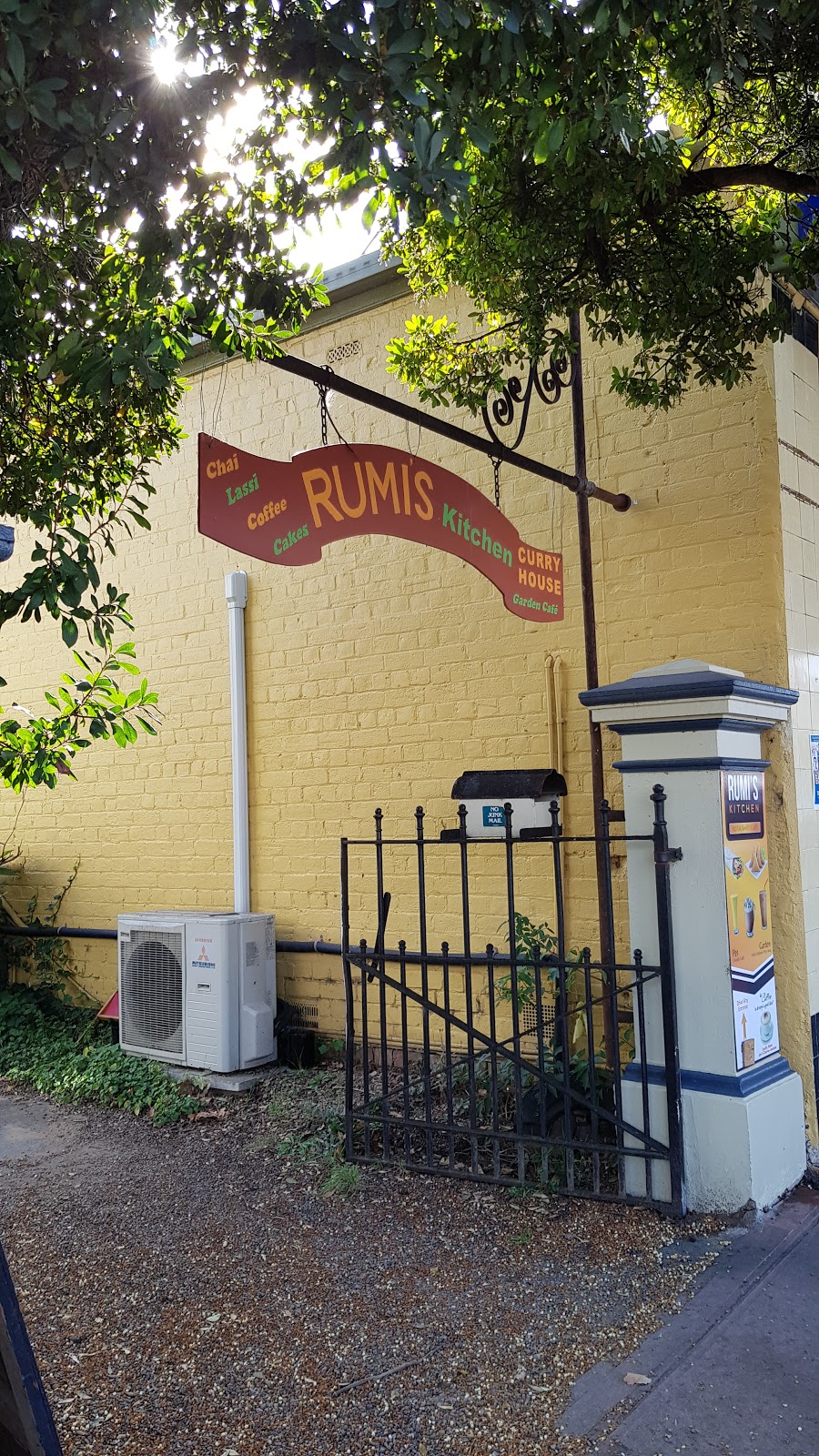 Rumis Kitchen | restaurant | 102-104 Wallace St, Braidwood NSW 2622, Australia | 0424332715 OR +61 424 332 715